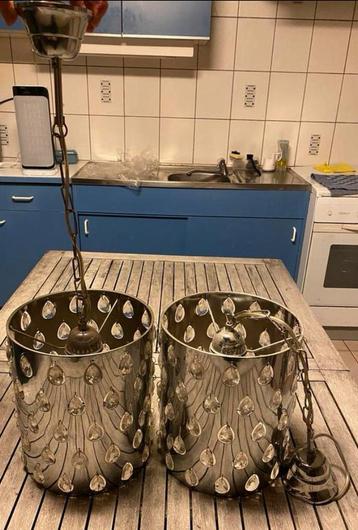 Hanglusters  beschikbaar voor biedingen