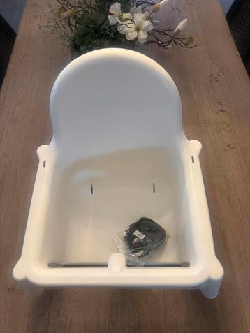 IKEA eetstoel zo goed als nieuw!! beschikbaar voor biedingen