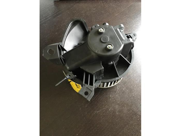 Kachel Ventilatiemotor van een Citroen Nemo, Auto-onderdelen, Overige Auto-onderdelen, Citroën, Gebruikt, 3 maanden garantie, Ophalen of Verzenden