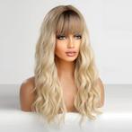 Pruik lang blond haar in laagjes met wave slagen Kelsey, Bijoux, Sacs & Beauté, Beauté | Soins des cheveux, Perruque ou Extension de cheveux