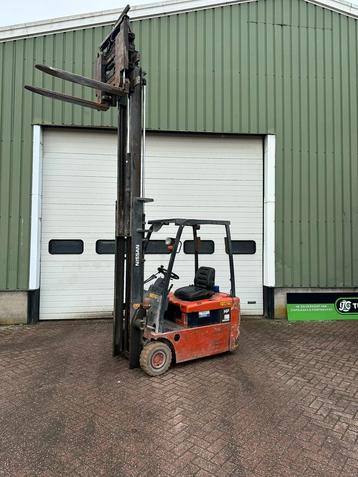 Te koop heftruck nissan 1,8 t vorkenversteller beschikbaar voor biedingen