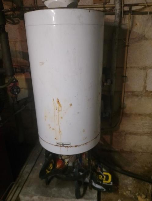 Gevraagd boiler mazout uitwisselen, Doe-het-zelf en Bouw, Chauffageketels en Boilers, Zo goed als nieuw, Boiler, Ophalen