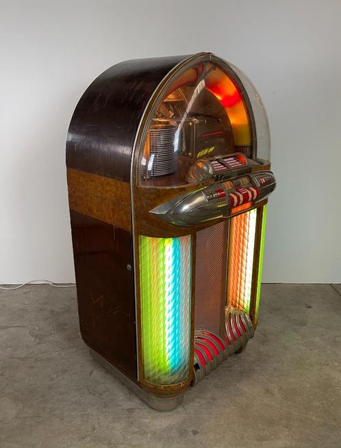 1948-49 Wurlitzer 1100: Veiling Jukebox Museum de Panne, Collections, Machines | Jukebox, Wurlitzer, Enlèvement