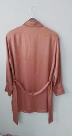 Satijnen blouse, Kleding | Dames, Homewear, Ophalen of Verzenden, Nieuw