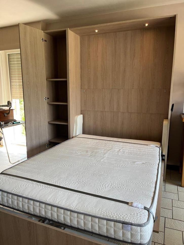 Opklapbed Boone, Huis en Inrichting, Slaapkamer | Bedden, Zo goed als nieuw, Tweepersoons, 140 cm, 200 cm, Hout, Bruin, Verstelbaar