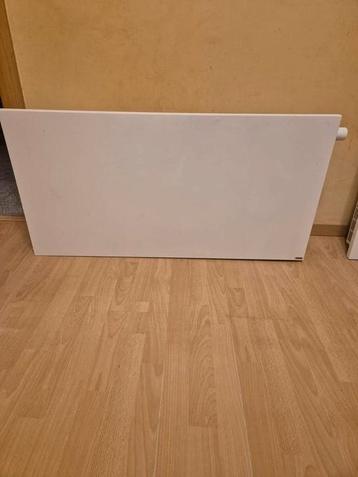 Moderne Vasco radiatoren +GRATIS THERMOTAATVENTIEL beschikbaar voor biedingen