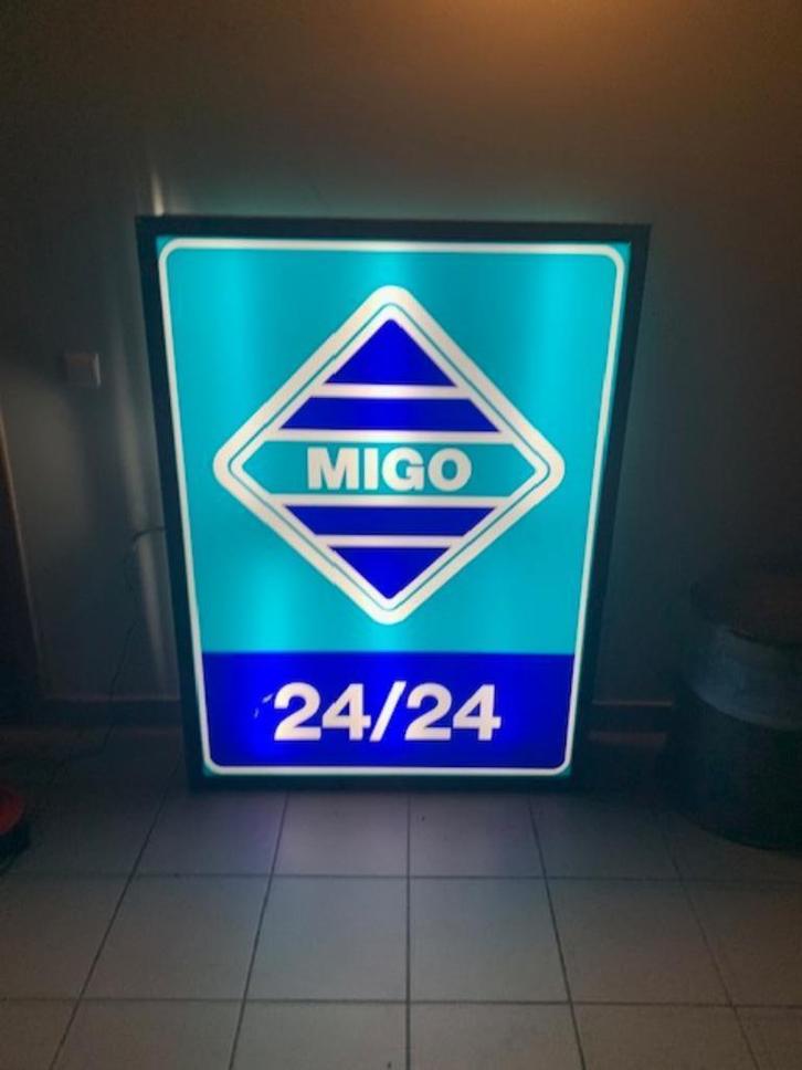 publicité, lightbox, Collections, Marques & Objets publicitaires, Utilisé, Table lumineuse ou lampe (néon), Enlèvement