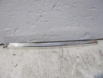 PORTIERRUIT LINKS ACHTER raamstijl links achter / 8 (W115) beschikbaar voor biedingen