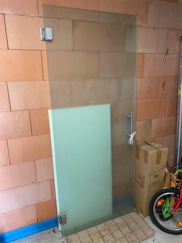 Moderne glazen binnendeur met matglas – 86x206 cm beschikbaar voor biedingen