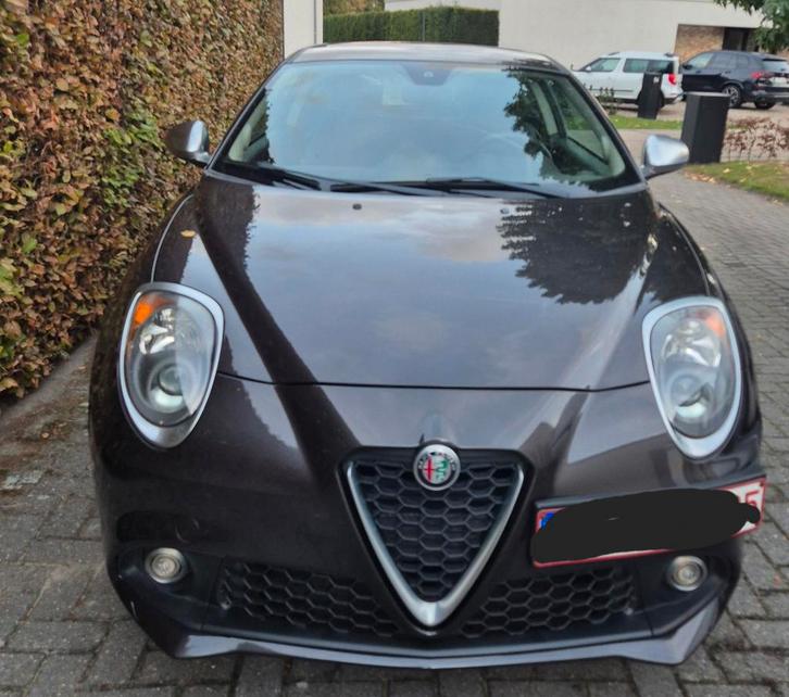 Alfa Mito Collezione uitvoering 2018, Auto's, Alfa Romeo, MiTo, Benzine, Stadsauto, 2 deurs, Handgeschakeld, Bruin, Zwart, Stof