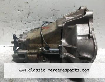 Versnellingsbak Mercedes w116 w123 handgeschakeld met 4 vers beschikbaar voor biedingen