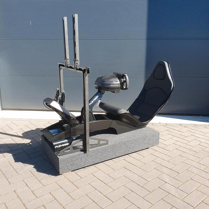 Playseat F1 / Thrustmaster F1 Bundel - NIEUW, Games en Spelcomputers, Games | Sony PlayStation 5, Nieuw, Ophalen of Verzenden