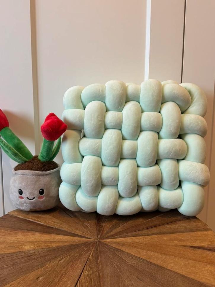 Vierkant knoopkussen in Muntgroen - 30x30cm, Huis en Inrichting, Woonaccessoires | Kussens, Zo goed als nieuw, Groen, Vierkant