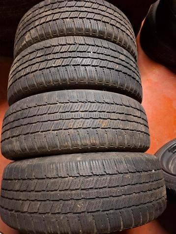 kit hiver Suzuki 16 pouces beschikbaar voor biedingen