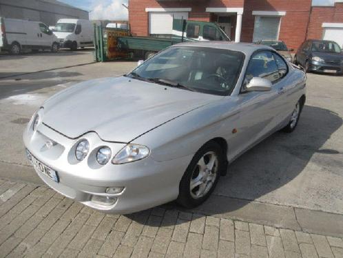 HYUNDAI COUPÃ‰  BENZINE 07-01, Auto's, Hyundai, Bedrijf, Coupé, Alarm, Startonderbreker, Benzine, Berline, Handgeschakeld, Zilver of Grijs