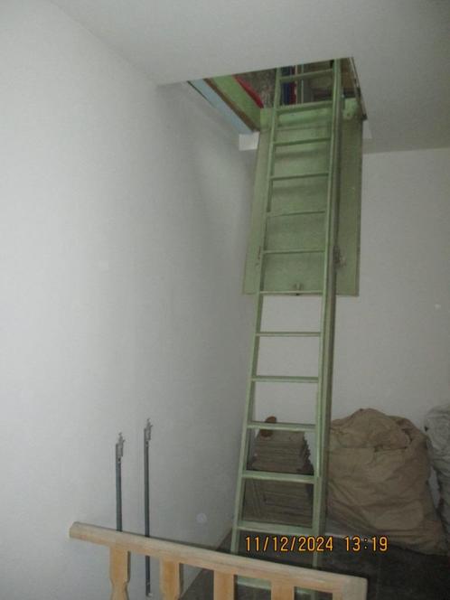 zoldertrap in hout, Doe-het-zelf en Bouw, Raamkozijnen en Schuifdeuren, Gebruikt, Overige typen, Hout, 225 cm of meer, Minder dan 75 cm