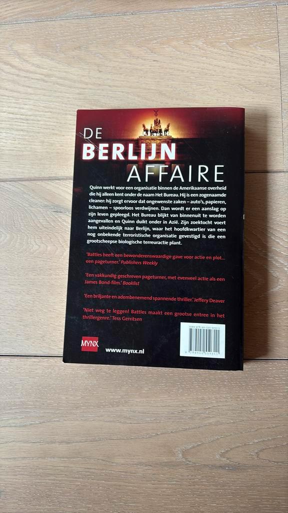 Brett Battles - De Berlijn affaire, Boeken, Fantasy, Zo goed als nieuw, Ophalen of Verzenden