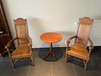 Klassieke stoelen + bijzettafel, Huis en Inrichting, Twee, Bruin, Zo goed als nieuw, Hout
