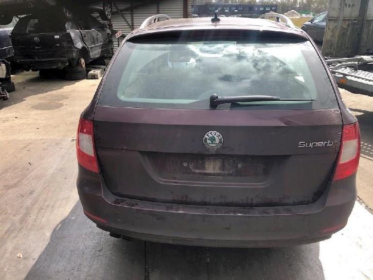 BOÎTE DE TRANSFERT 4X4 ABS Skoda Superb Combi (3TAC / TAF), Autos : Pièces & Accessoires, Transmission & Accessoires, Skoda, Utilisé