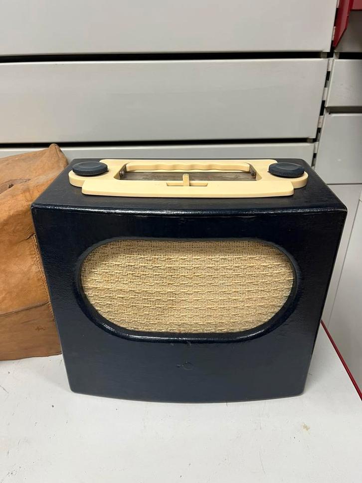 Radio Vintage Pye L75B (1948) – avec sa housse d’origine, Antiquités & Art, Antiquités | TV & Hi-Fi, Enlèvement ou Envoi
