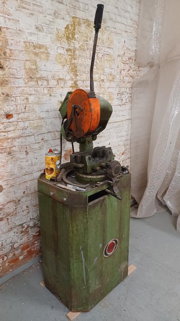 industriële afkortzaag metaal, Zakelijke goederen, Machines en Bouw | Metaalbewerking, Ophalen