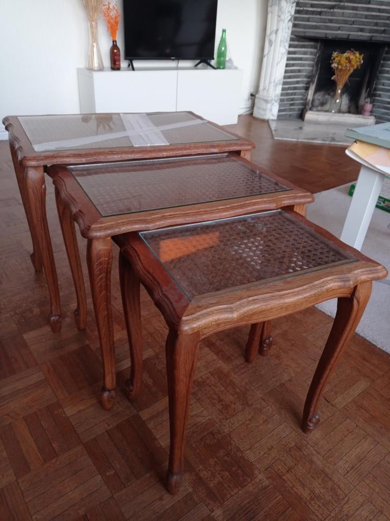 Salontafeltjes, Ophalen