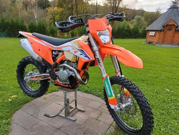 Ktm 500 exf état neuf  disponible aux enchères