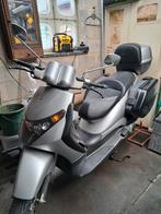 Scooter  piaggio  200cc, Fietsen en Brommers, Scooters | Piaggio, Ophalen, Overige modellen, Zo goed als nieuw, 200 cc