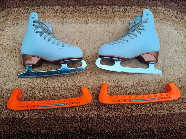 Kunstschaatsen Risport Venus maat 21,5, Sport en Fitness, Schaatsen, Zo goed als nieuw, Kunstschaatsen, Ophalen of Verzenden