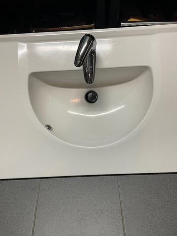 Badkamer lavabo beschikbaar voor biedingen