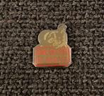 PIN - BONS BAISERS DE RUSSIE - FROM RUSSIA WITH LOVE - FILM, Envoi, Utilisé, Autres sujets/thèmes, Insigne ou Pin's