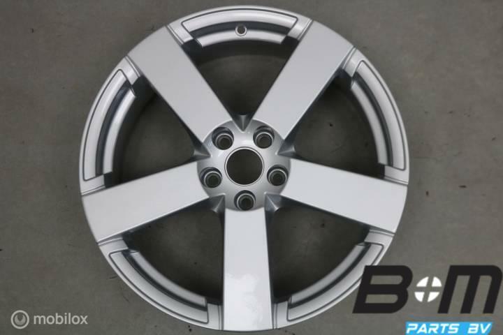 1 losse 17 inch lichtmetalen velg Seat Ibiza 6J 6J0071493, Auto-onderdelen, Banden en Velgen, Velg(en), Gebruikt