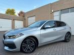 Bmw 116D| 12 Maanden Garantie|121 Dkm|Diesel| 2020|Automaat|, Auto's, BMW, 116 g/km, Leder en Stof, 3 cilinders, 85 kW