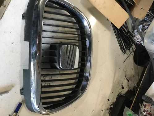 Seat Leon 1.6 16v 2006 Grille, Auto-onderdelen, Overige Auto-onderdelen, Gebruikt, Ophalen of Verzenden