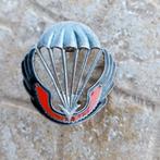 Frans Lebanese parachute badge emaille, Verzamelen, Ophalen of Verzenden