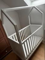 Babybed chilhome + matras ikea, Kinderen en Baby's, Kinderkamer | Complete kinderkamers, Ophalen, Zo goed als nieuw