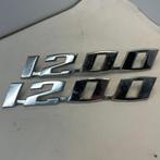 VW NOS 1200 script embleem Kever 1965 alleen 111853657, Auto diversen, Ophalen of Verzenden, Gebruikt