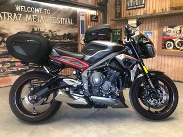 Triumph street triple, Motoren, Particulier