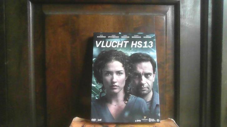 Vlucht HS 13, Cd's en Dvd's, Dvd's | Tv en Series, Zo goed als nieuw, Drama, Boxset, Vanaf 16 jaar, Verzenden