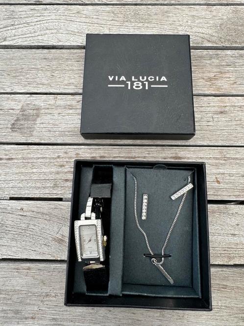 Set dameshorloge, oorbellen en ketting, Handtassen en Accessoires, Kettingen, Zo goed als nieuw, Ophalen of Verzenden