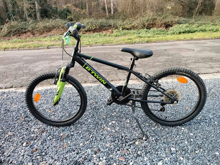 Vélo enfant 20 pouces, Fietsen en Brommers, Fietsen | Crossfietsen en BMX, Ophalen