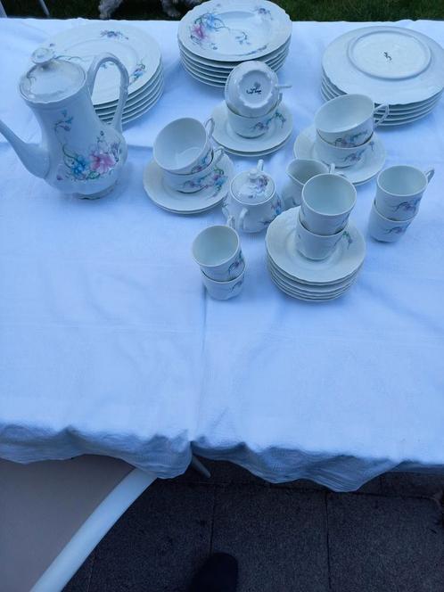 Servies 6 personen Royal Limoges, Huis en Inrichting, Keuken | Servies, Zo goed als nieuw, Compleet servies, Porselein, Ophalen
