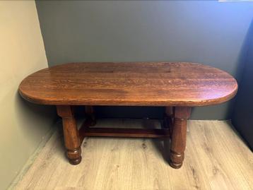 Masief eiken tafel/ salontafel  beschikbaar voor biedingen