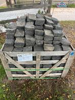 Basalt 14x14x6, Tuin en Terras, Ophalen, Zo goed als nieuw