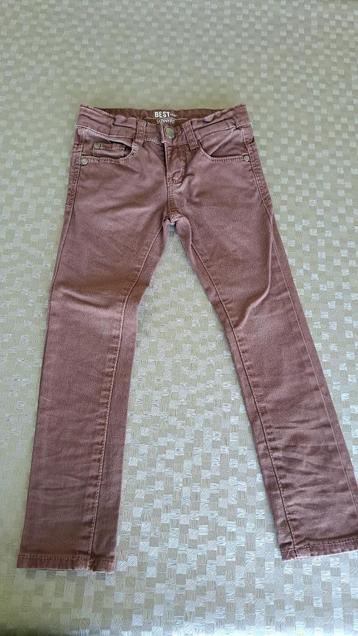Bruine broek Besties maat 104 beschikbaar voor biedingen