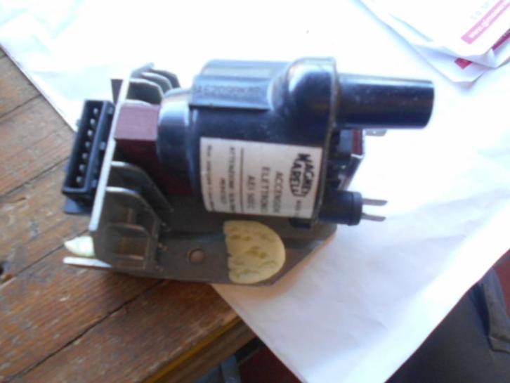 Elektronische spoel Ferrari Testarossa, 208 Gtb/Gts,328.412, Auto-onderdelen, Elektronica en Kabels, Ferrari, Gebruikt, Ophalen of Verzenden