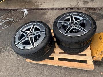 Mercedes AMG 18" velgen beschikbaar voor biedingen