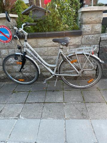 Velo homme et femme pret a l’emploi beschikbaar voor biedingen