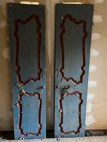 2 x oude deuren / luiken - zware kwaliteit beschikbaar voor biedingen