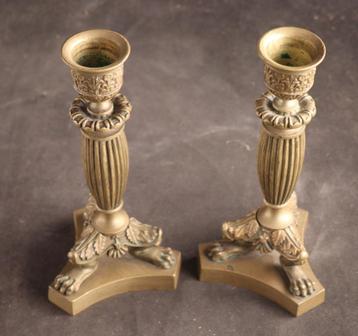 Paar bronzen Empire kandelaars beschikbaar voor biedingen